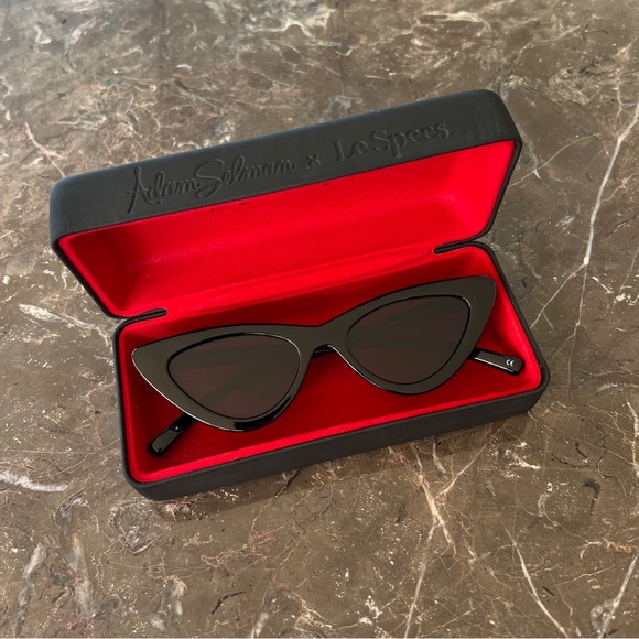 Le Specs x Adam Selman Iconic The Last Lolita Black Cat-Eye Sunglasses - Picture 1 of 12